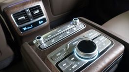 Kia-K900-2019-1024-14