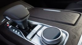 Kia-K900-2019-1024-15