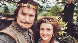 Z Koleníka je rozprávkový kráľ! Pozrite sa, kto je jeho kráľovná