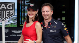 Šéf tímu Red Bull Christian Horner a topmodelka Bella Hadid.