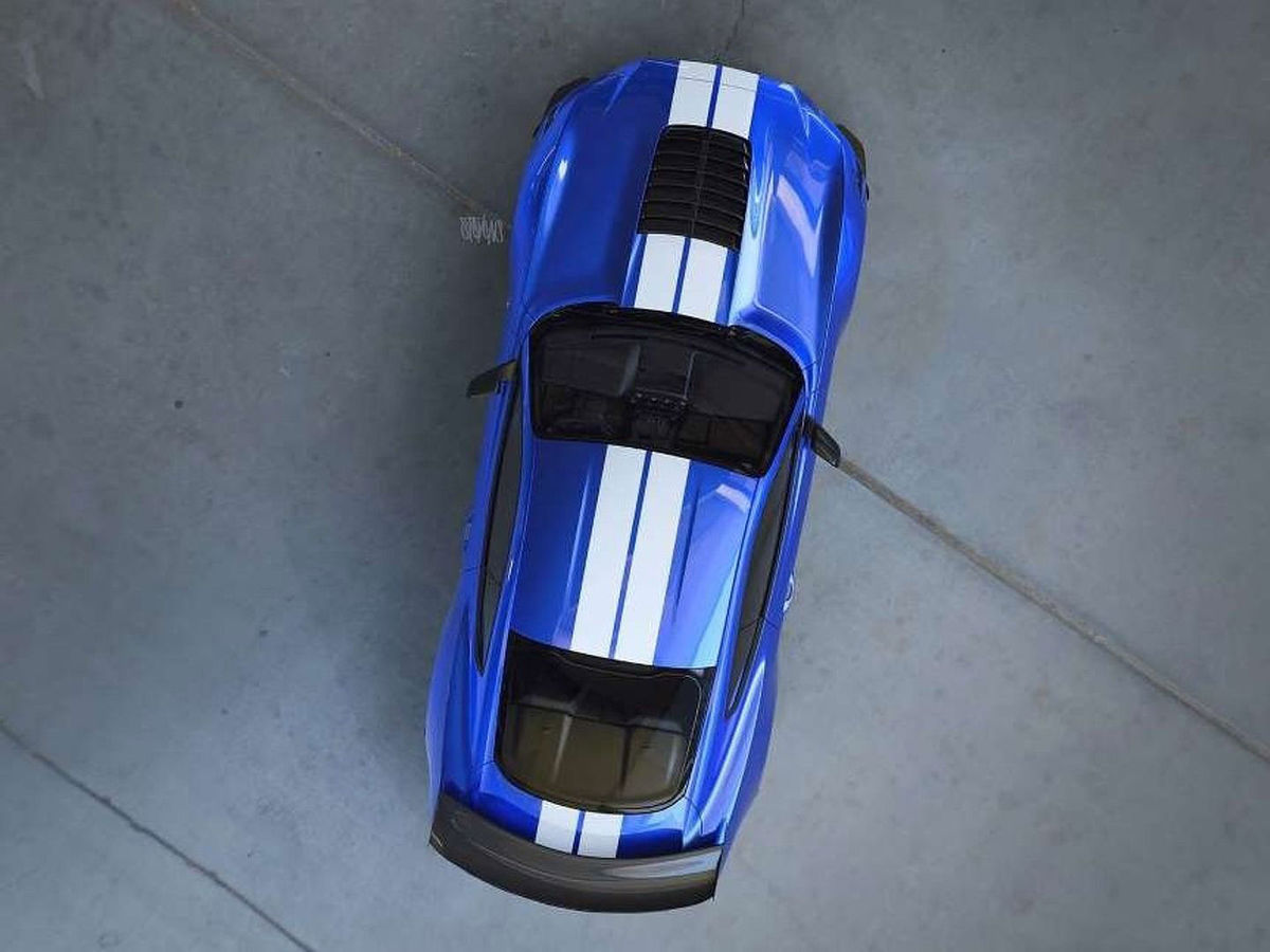 Nový Mustang Shelby GT500 má oprášiť slávu...