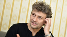 Slávny tenorista priznal: Bol som mladý a tiež ma sexuálne obťažovali