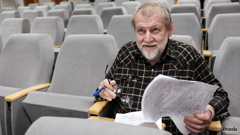 Jozef Pasteka, scenarista, reziser, dramaturg