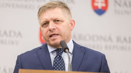 Fico povedal poslancom, aby nehlasovali za kotlebovský protiinterupčný zákon