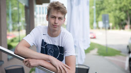 Doležaj: Doma ma nik nepozná. V Amerike rozdávam podpisy