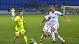 Kto nevie hrať futbal, nepomôže mu ani stotýždňová príprava