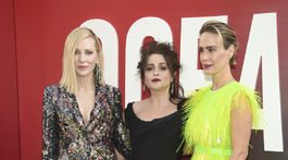 Hviezdne dámy na premiére filmu Debbina 8! Jedna krikľavá, druhá v zlate