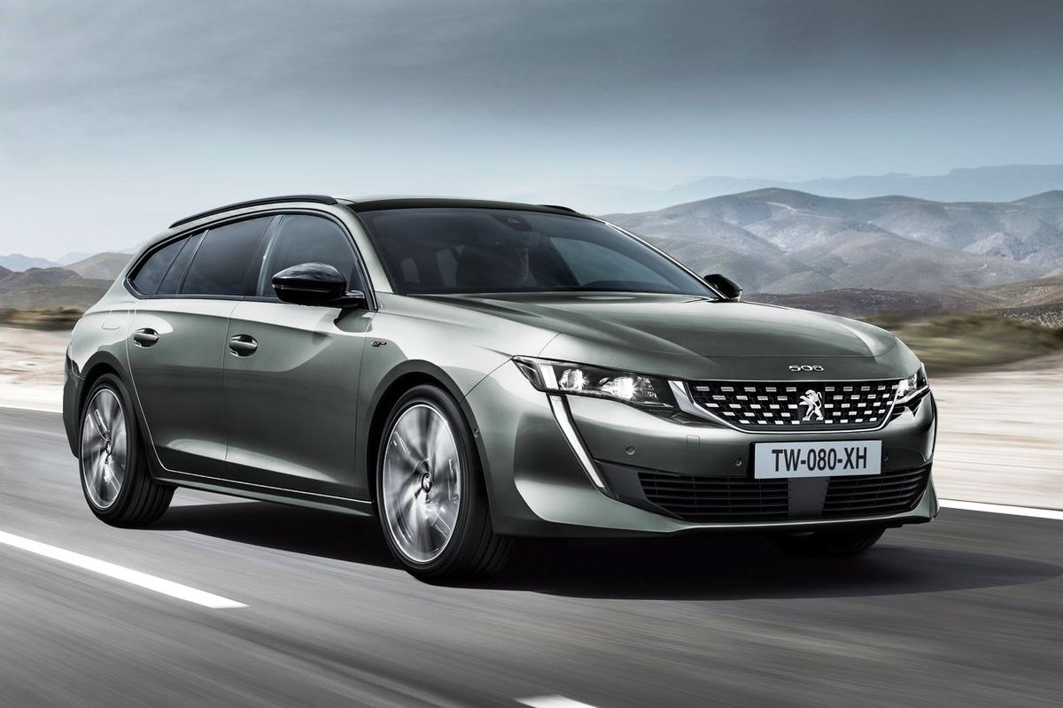 Nový Peugeot 508 SW pôsobí vďaka dynamickým...