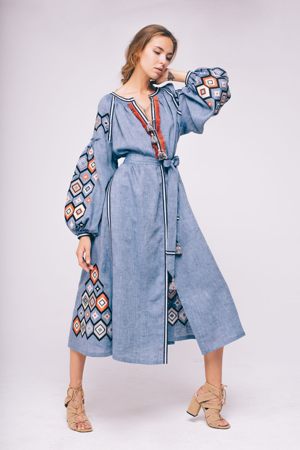 Príťažlivé etnické vplyvy v móde majú v lete...