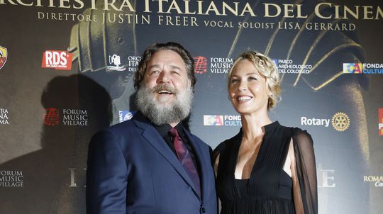 Herec Russell Crowe a herečka Connie Nielsen po...