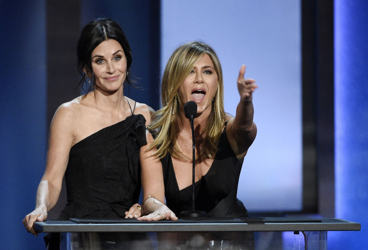 Herečky Courteney Cox (vľavo) a Jennifer Aniston.