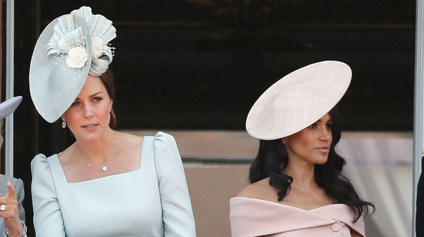 Kate, vojvodkyňa z Cambridge, vpravo jej...