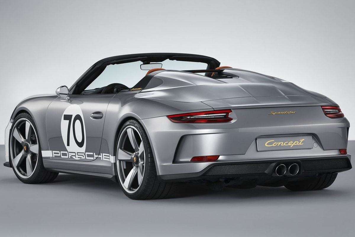 Zadnú kapotu nahradil karbónový kryt s...