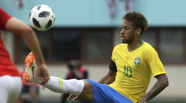 TV ťaháky víkendu: 7 zápasov na MS, finiš Sagana aj semifinále Kužmovej