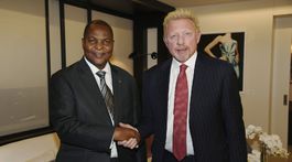 Dlhuje milióny eur. Becker sa snaží odvrátiť bankrot diplomatickou imunitou