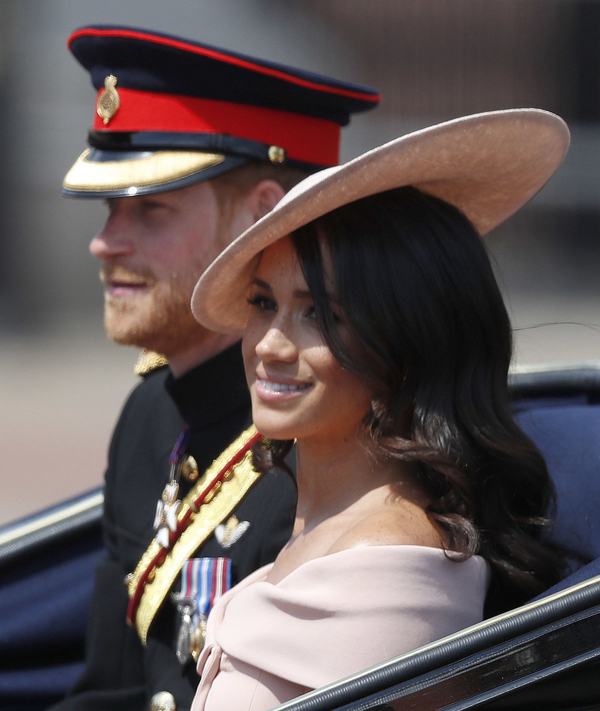 Vojvodkyňa Meghan v júni 2018 prichádza na...