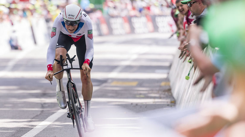 Stefan Küng, víťaz časovky na pretekoch Okolo...