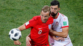 Angličania si vydýchli. Zachránil ich Hurikán Harry