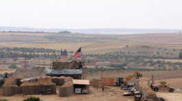 Pri sýrskom meste Manbidž začali hliadkovať tureckí a americkí vojaci