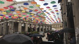 Janov, Taliansko, dáždniky