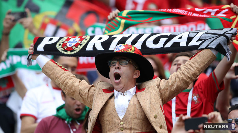 Fanúšik Portugalska pred zápasom s Marokom.