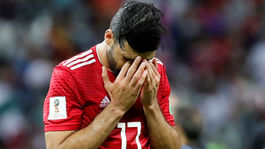 Iba sa váľate a zdržujete. My chceme hrať inak, odkázali Iráncom Španieli