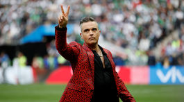 Tak na toto som už fakt starý, priznáva niekdajší búrlivák Robbie Williams