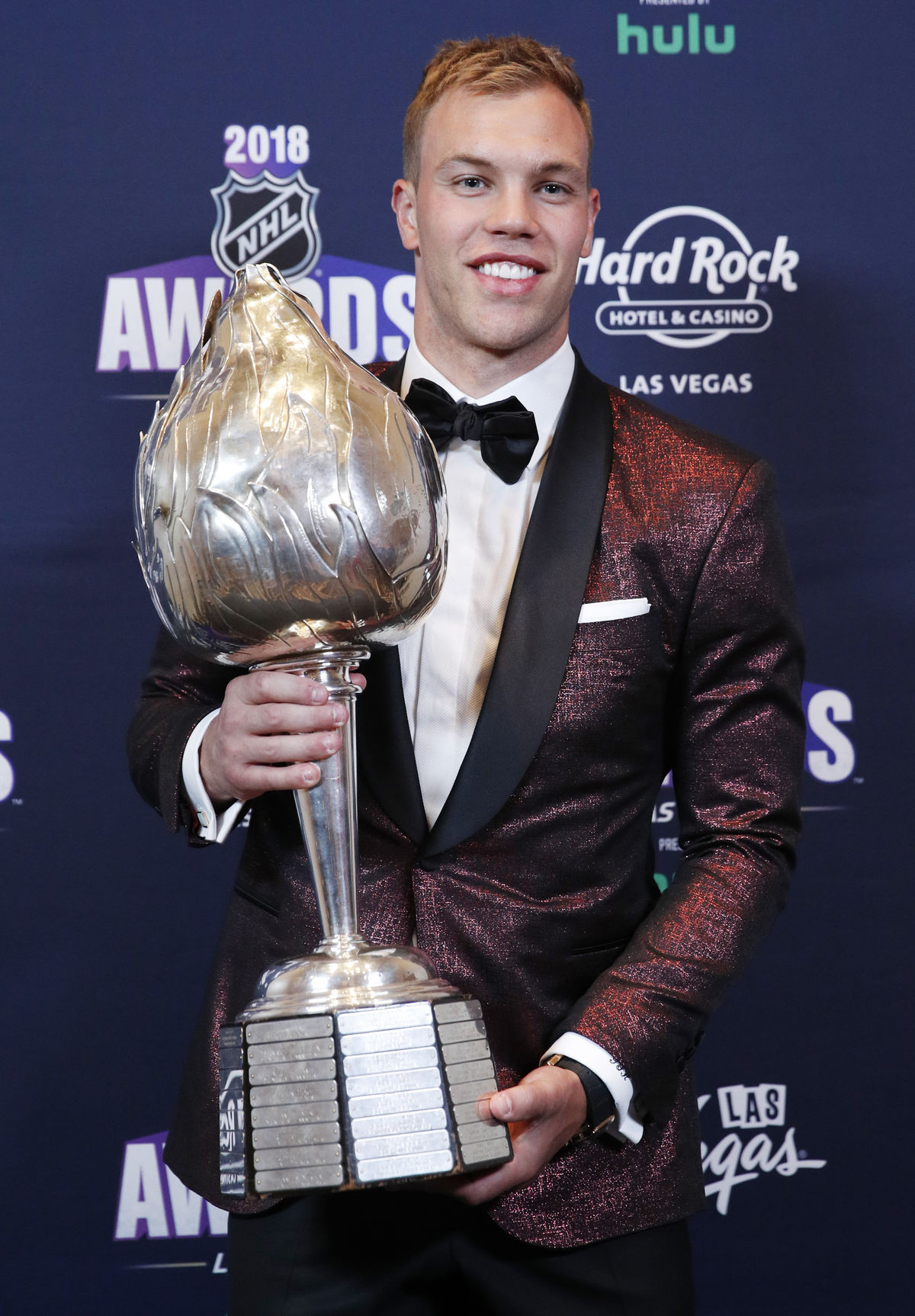 Taylor Hall a jeho Hart Trophy.