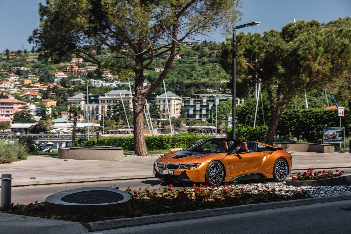 Dizajn i8 je nezameniteľný.