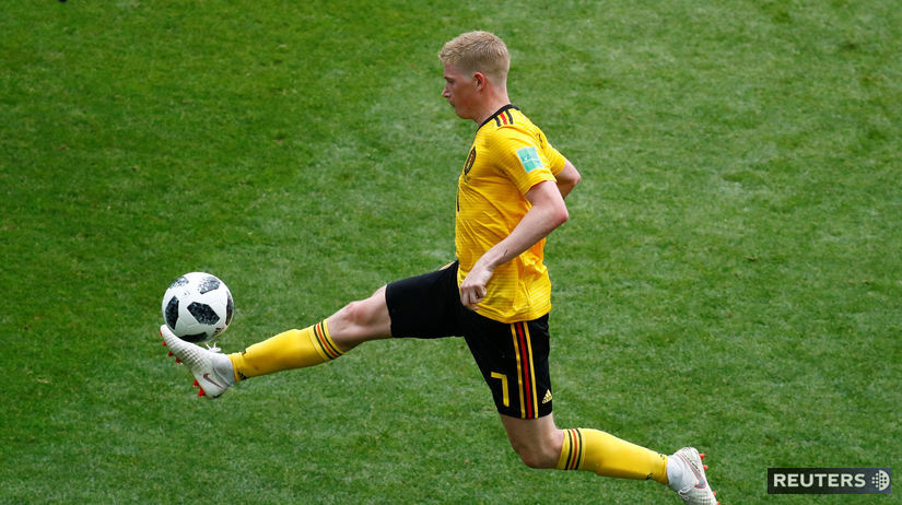 Belgická hviezda Kevin De Bruyne v zápase proti...