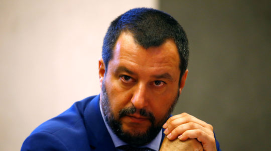 Brusel si môže svoju charitu nechať, reaguje Salvini na tisíce eur za prijatého migranta