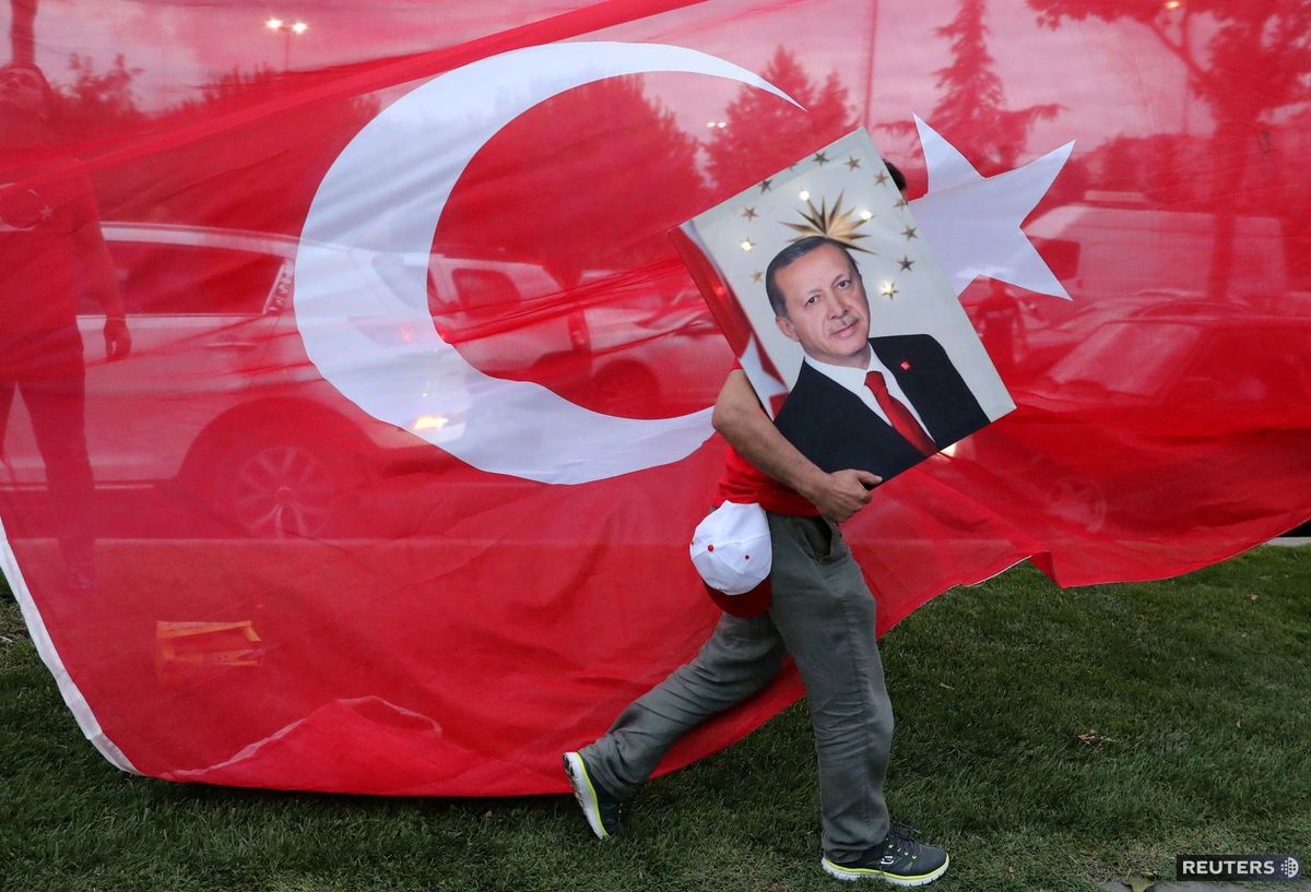 Recep Tayyip Erdogan vyhral prezidentské voľby.