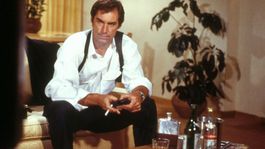 James Bond má vážny problém s alkoholom, uvádza štúdia