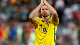 Švédi sa nemaznali s Mexičanmi a postúpili s nimi do osemfinále