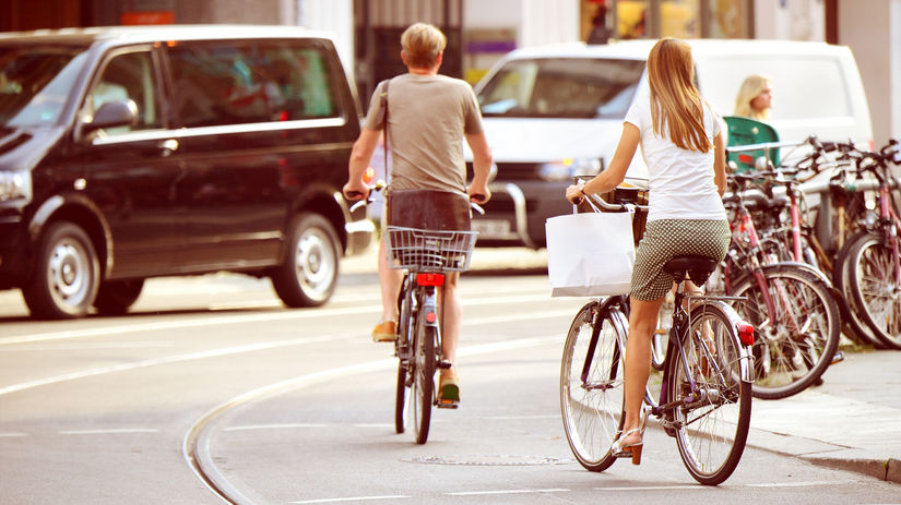 cyklisti bicykle bicyklovanie bicykel 