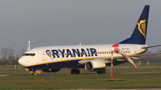 Po pilotoch pohrozil Ryanairu štrajkom palubný personál