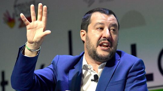 Salvini pokračuje v rétorike: Lode mimovládok už v Taliansku ani nenatankujú