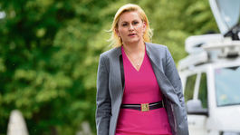 Českej vláde nestihli ani vysloviť dôveru, už ju opúšťa Malá