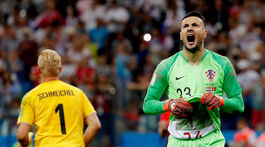 Hrdina všetkých Chorvátov. Subašič zachránil kapitána a vyrovnal rekord