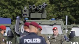 Rakúsko začne s kontrolami na hraniciach, nejde o reakciu na nemecké zámery