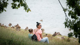 Búrky ustúpia, teploty stúpnu