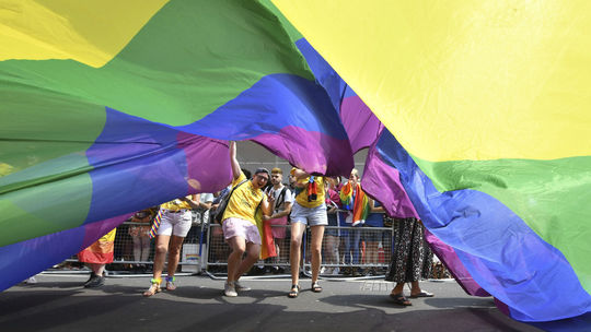 Pochod Pride in London mal tento rok až 30 000 účastníkov