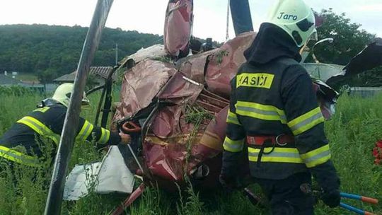 Pri Prešove havaroval malý vrtuľník, pilot zahynul