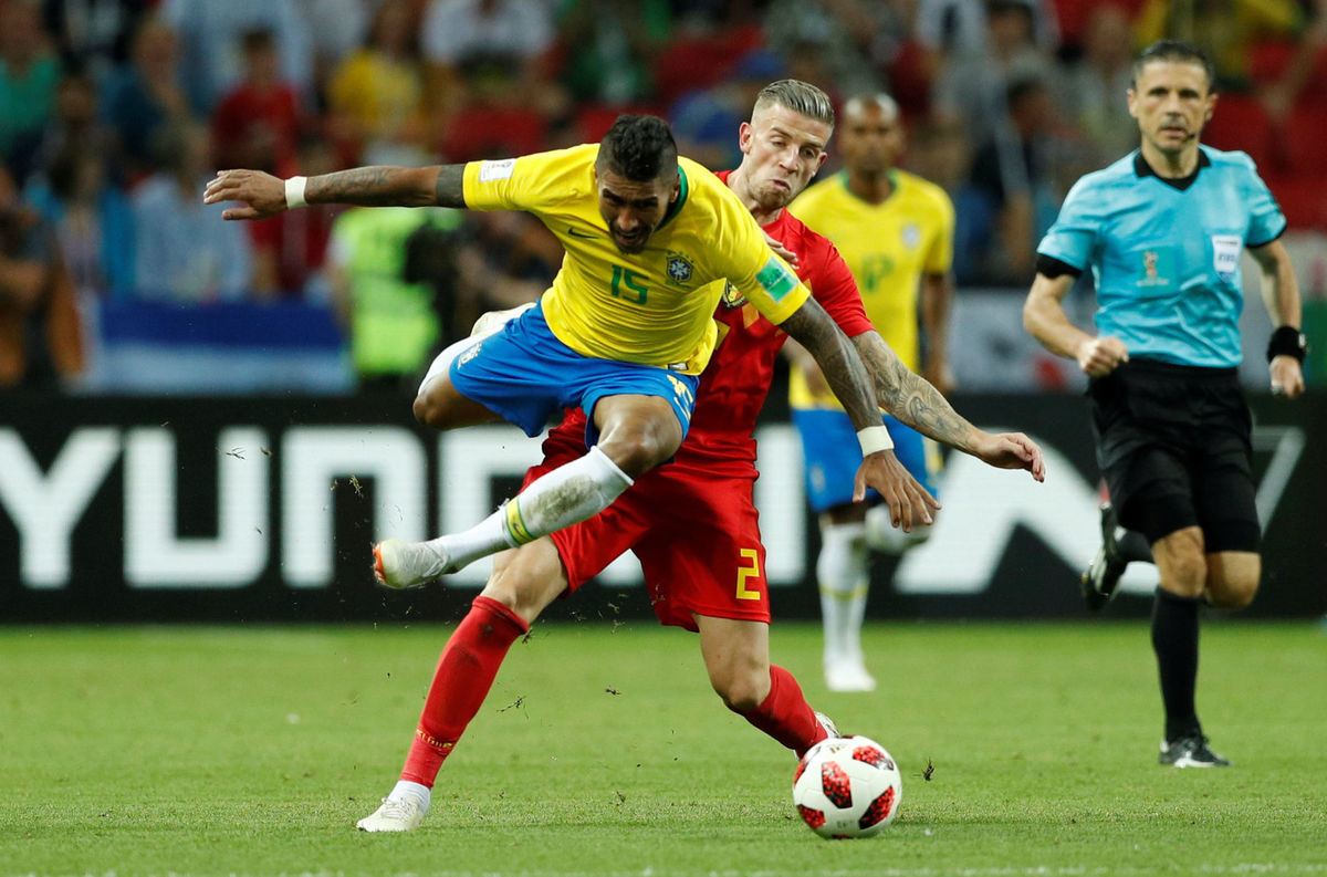 Brazílčana Paulinha zastavuje Belgičan Toby...
