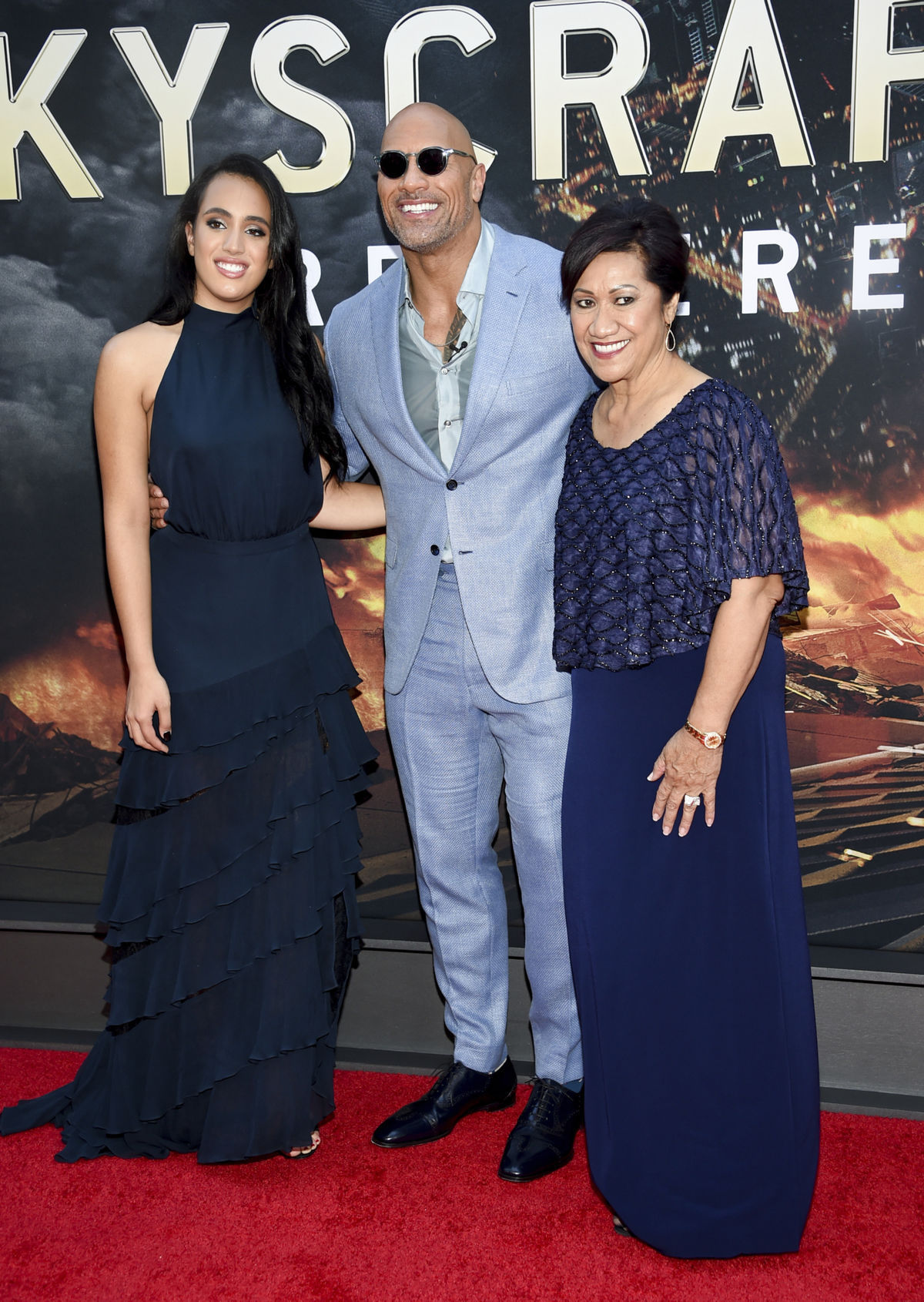 Herec Dwayne Johnson prišiel na premiéru s...