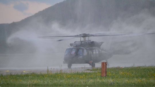 Gajdoš: Rezort obrany pripravuje dozbrojenie vrtuľníkov Black Hawk