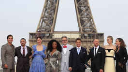 Herecké osadenstvo filmu Mission: Impossible - Fallout na premiére v Paríži. 