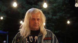 Známy český herec havaroval na motorke. Zrazil sa s autobusom!