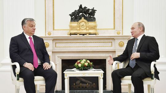 Putin a Orbán hovorili v Moskve o futbale, energetike a hospodárskych vzťahoch