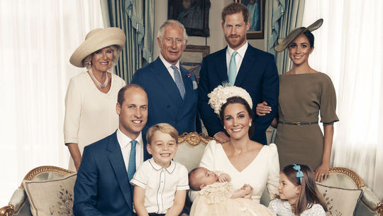 Zábery z kráľovského krstu princa Louisa....